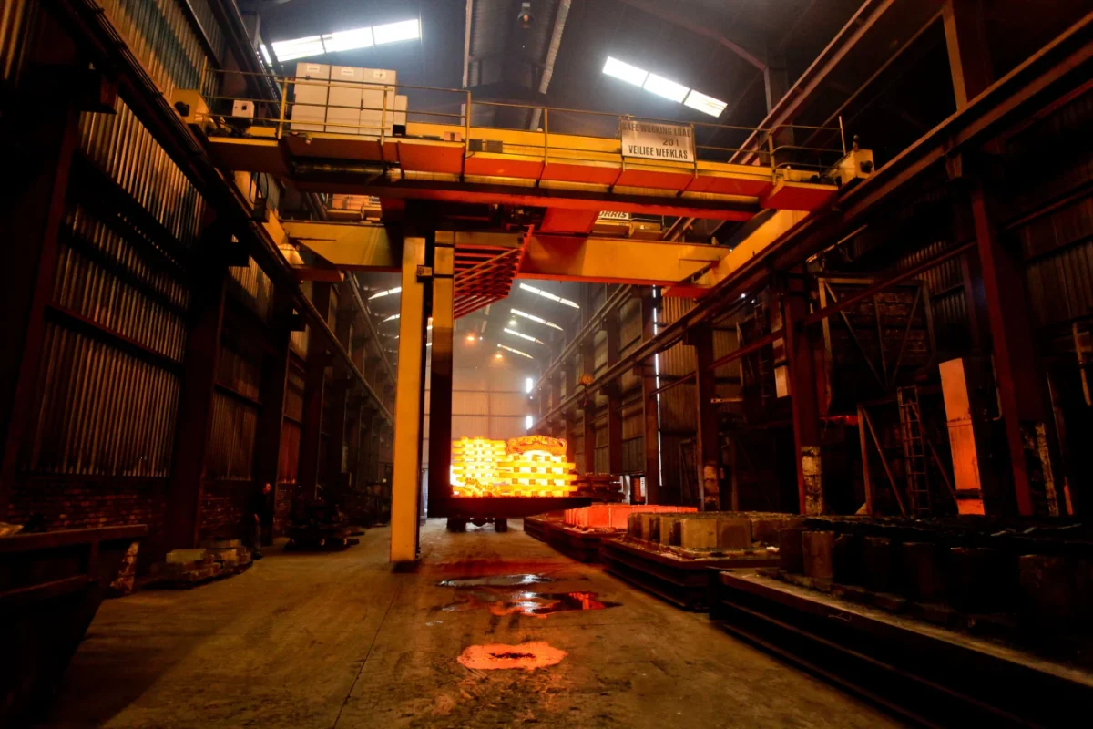 inside of steel bar rolling mill